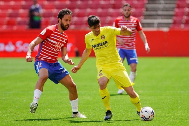  法甲老牌劲旅换帅，新教练面临考验  